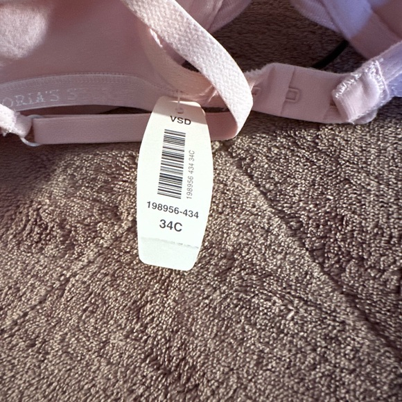 NWT VICTORIA’S SECRET LIGHTLY LINED PLUNGE BRA (34C) - Picture 5 of 6